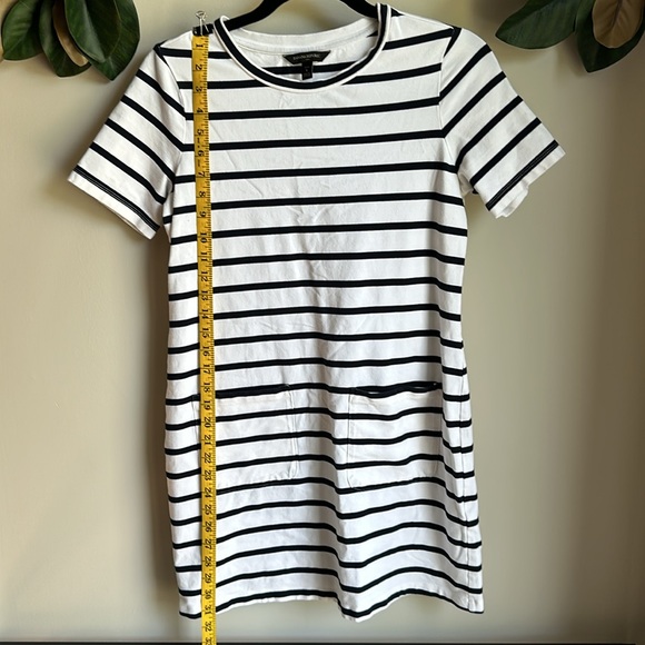 Banana Republic size SP white navy stripe with pocket dress - Picture 6 of 9